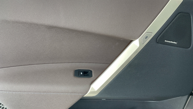 BMW iX 240kW xDrive40 M Sport 76.6kWh 5dr Auto Electric Estate